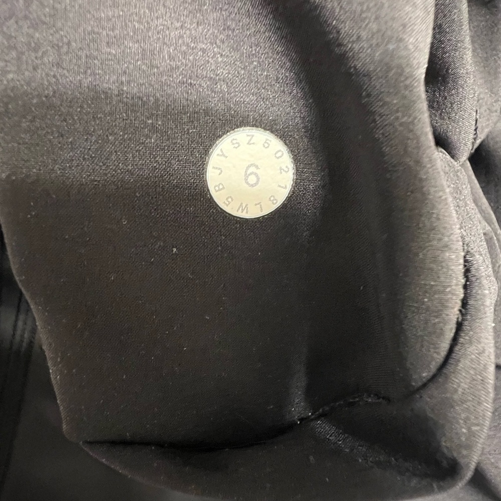 Lululemon Women’s Black Wide Drawstring Pants - Picture 6 of 7